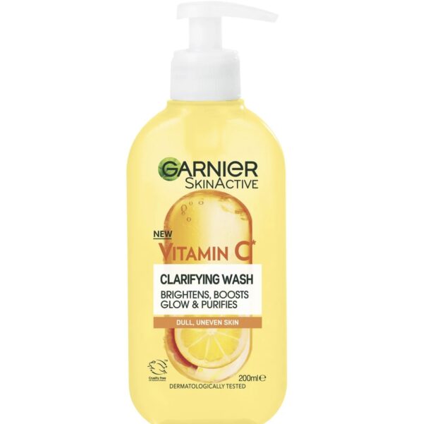 Garnier Skin Active Vitamin C Clarifying Wash